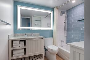 Jupiter Beach Resort & Spa