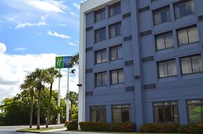 Holiday Inn Express & Suites Miami - Hialeah by IHG