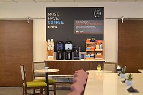 Holiday Inn Express & Suites Miami - Hialeah by IHG