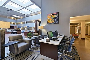 Quality Suites Nashville Airport