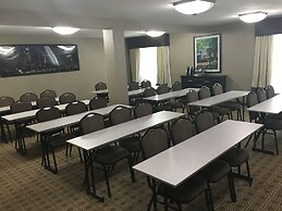 Quality Suites Nashville Airport