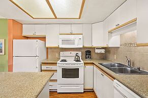 Aston at the Maui Banyan