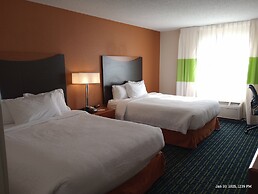 Fairfield Inn & Suites by Marriott Canton