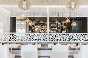 PARKROYAL Darling Harbour, Sydney