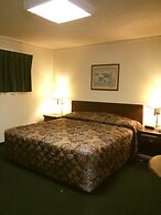 Rapids Inn and Suites