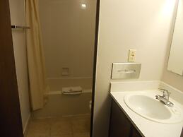 Rapids Inn and Suites