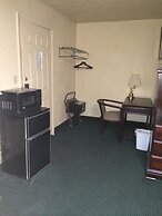 Rapids Inn and Suites