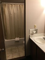 Rapids Inn and Suites