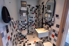 Hotel Bleibtreu Berlin by Golden Tulip