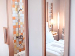 Hotel Bleibtreu Berlin by Golden Tulip