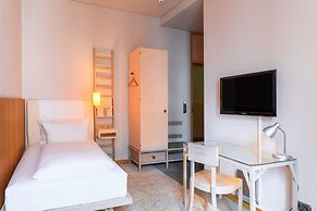 Hotel Bleibtreu Berlin by Golden Tulip