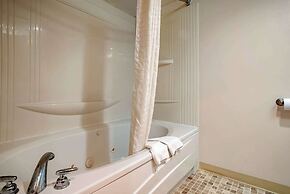 Econo Lodge Inn & Suites Rehoboth Beach