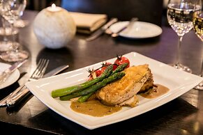 Lancaster House Hotel