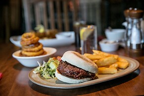 Lancaster House Hotel