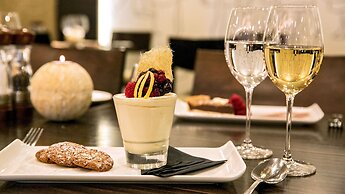 Lancaster House Hotel