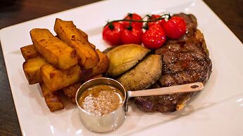 Lancaster House Hotel