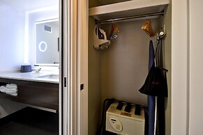 Holiday Inn Philadelphia-Cherry Hill by IHG