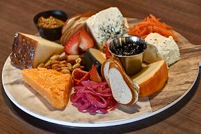 Holiday Inn Philadelphia-Cherry Hill by IHG