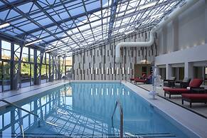 Hilton Toronto Airport Hotel & Suites