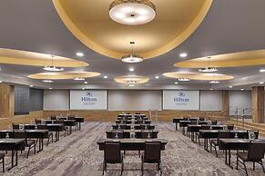 Hilton Toronto Airport Hotel & Suites