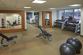 Hilton Toronto Airport Hotel & Suites