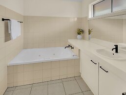 BIG4 Ingenia Holidays Queenscliff Beacon