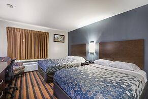 Econo Lodge Milwaukee Airport