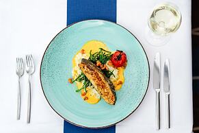 Occidental Dresden Newa