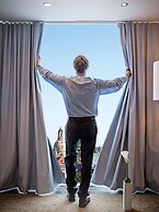 Occidental Dresden Newa