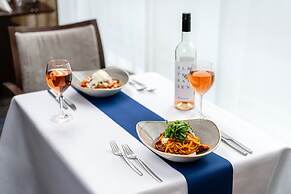 Occidental Dresden Newa