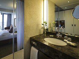 Occidental Dresden Newa