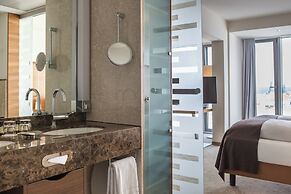 Occidental Dresden Newa