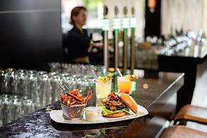 Occidental Dresden Newa