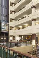 Sheraton Suites Akron Cuyahoga Falls