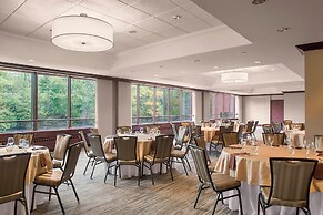 Sheraton Suites Akron Cuyahoga Falls