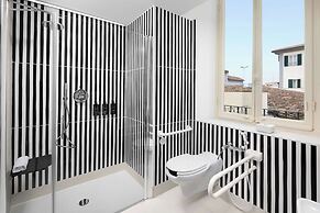 Anglo American Hotel Florence, Curio Collection by Hilton