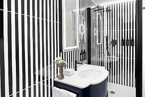 Anglo American Hotel Florence, Curio Collection by Hilton