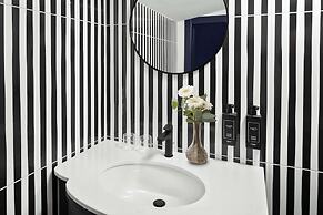 Anglo American Hotel Florence, Curio Collection by Hilton