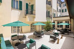 Anglo American Hotel Florence, Curio Collection by Hilton