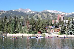 Hotel Alpenrock Breckenridge, Curio Collection by Hilton