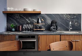 Hotel Alpenrock Breckenridge, Curio Collection by Hilton