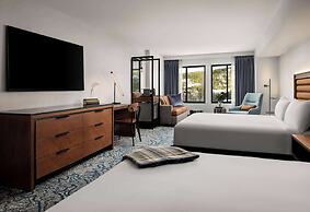Hotel Alpenrock Breckenridge, Curio Collection by Hilton