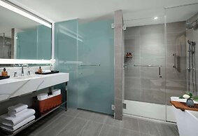 Hotel Alpenrock Breckenridge, Curio Collection by Hilton