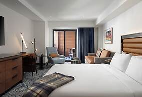 Hotel Alpenrock Breckenridge, Curio Collection by Hilton