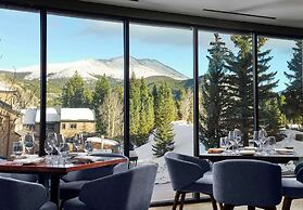Hotel Alpenrock Breckenridge, Curio Collection by Hilton