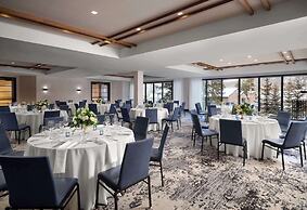 Hotel Alpenrock Breckenridge, Curio Collection by Hilton