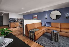 Hotel Alpenrock Breckenridge, Curio Collection by Hilton