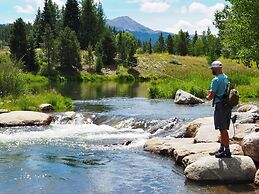 Hotel Alpenrock Breckenridge, Curio Collection by Hilton