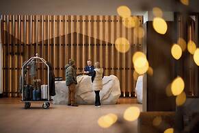 Hotel Alpenrock Breckenridge, Curio Collection by Hilton