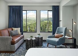 Hotel Alpenrock Breckenridge, Curio Collection by Hilton